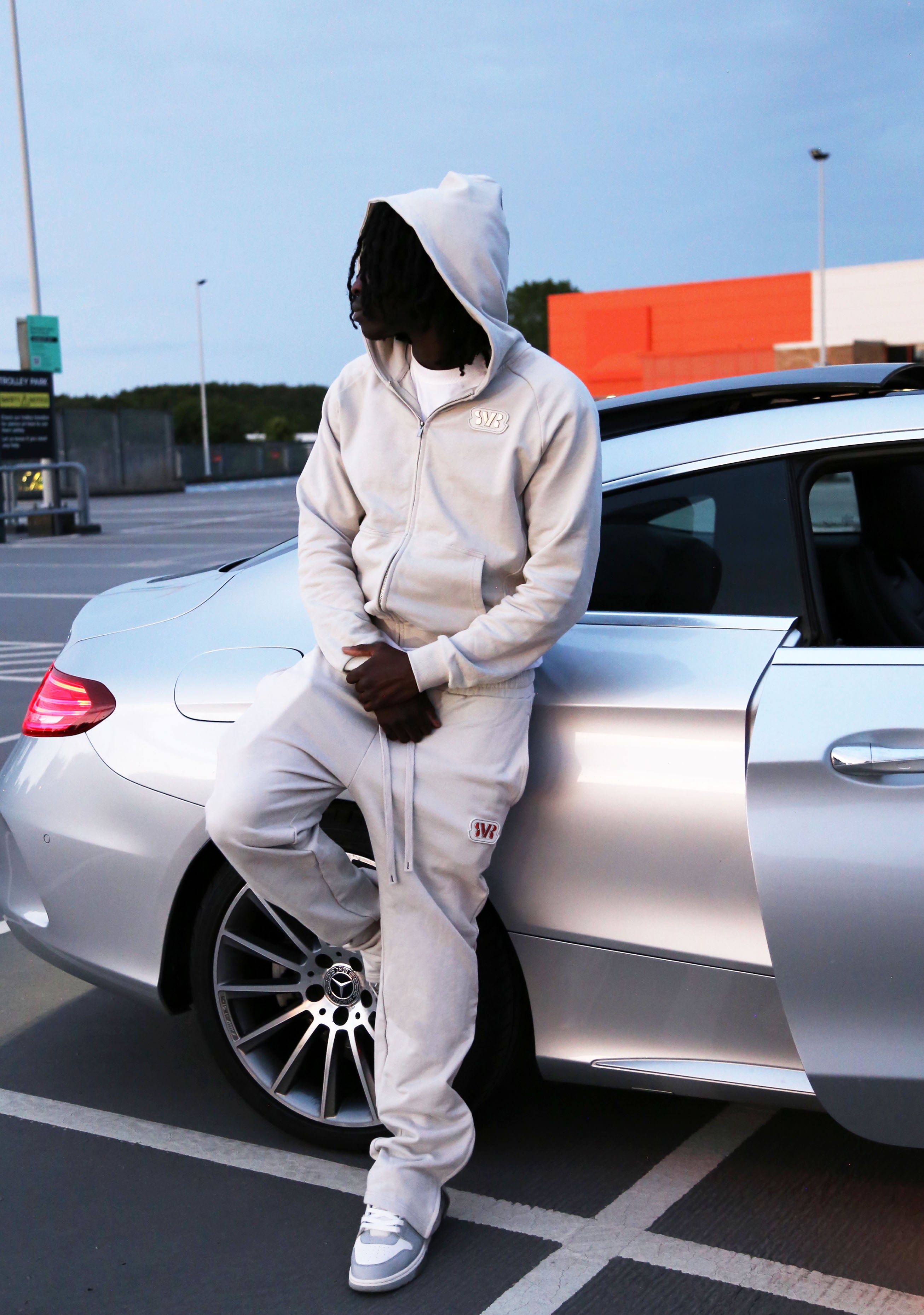 Luxury 25's Gris Tracksuit