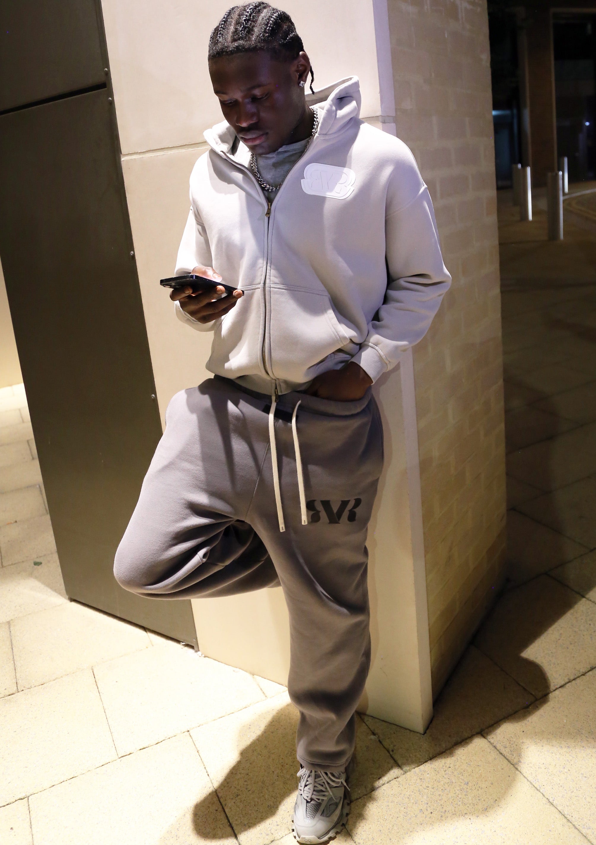 Limited edition Oversized RVR 24's collection Zip Hoodie